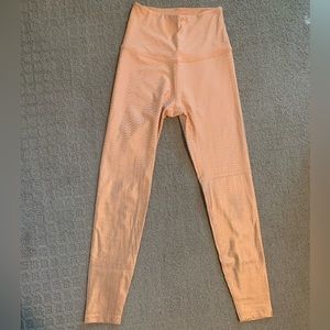 Beyond Yoga High Waisted Metallic Drip Dot Leggings in Peach Coral, Size Small